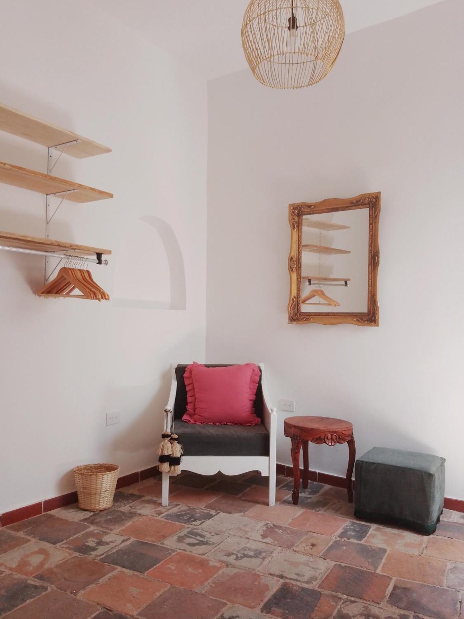 Casita De Piedra Bed & Breakfast โบโกตา ภายนอก รูปภาพ